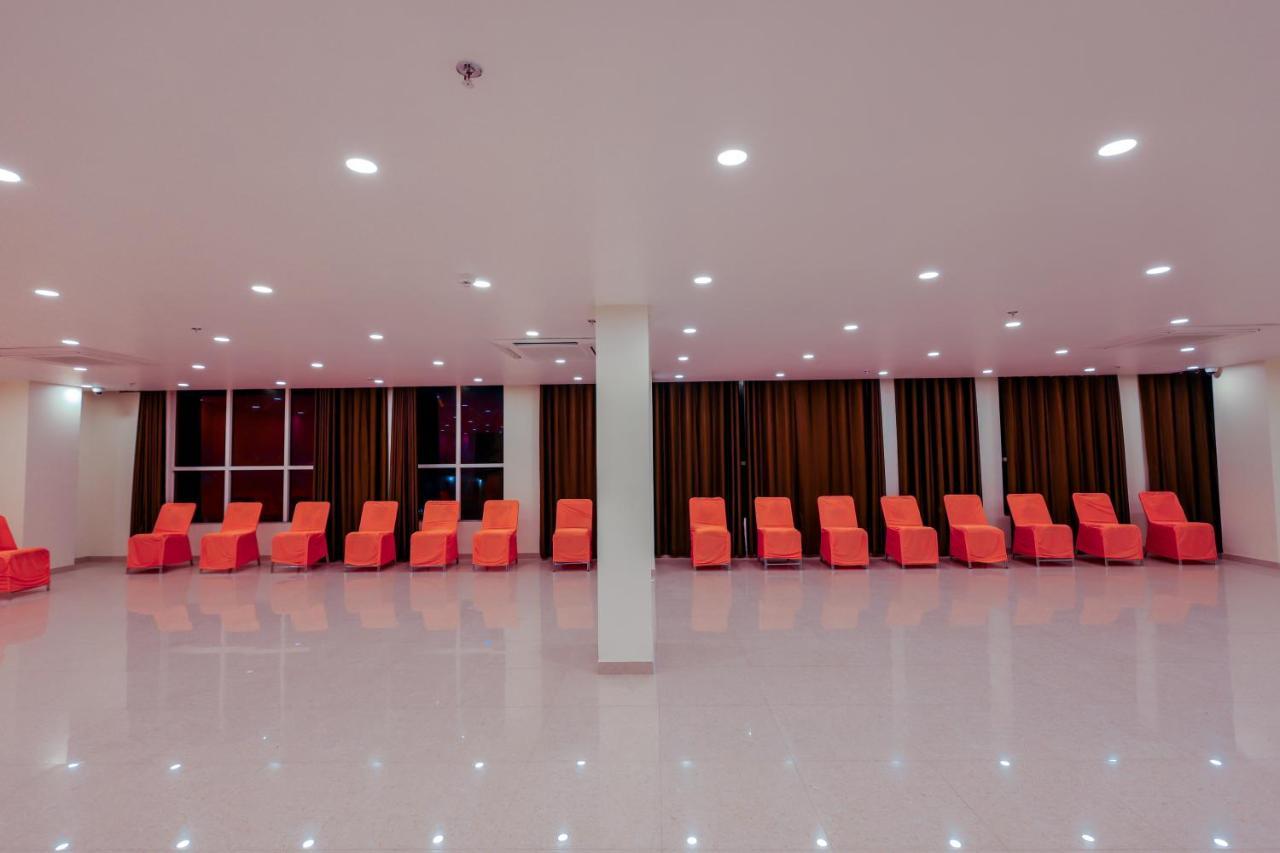 Hotel Lalita Palace Τζαϊπούρ Εξωτερικό φωτογραφία