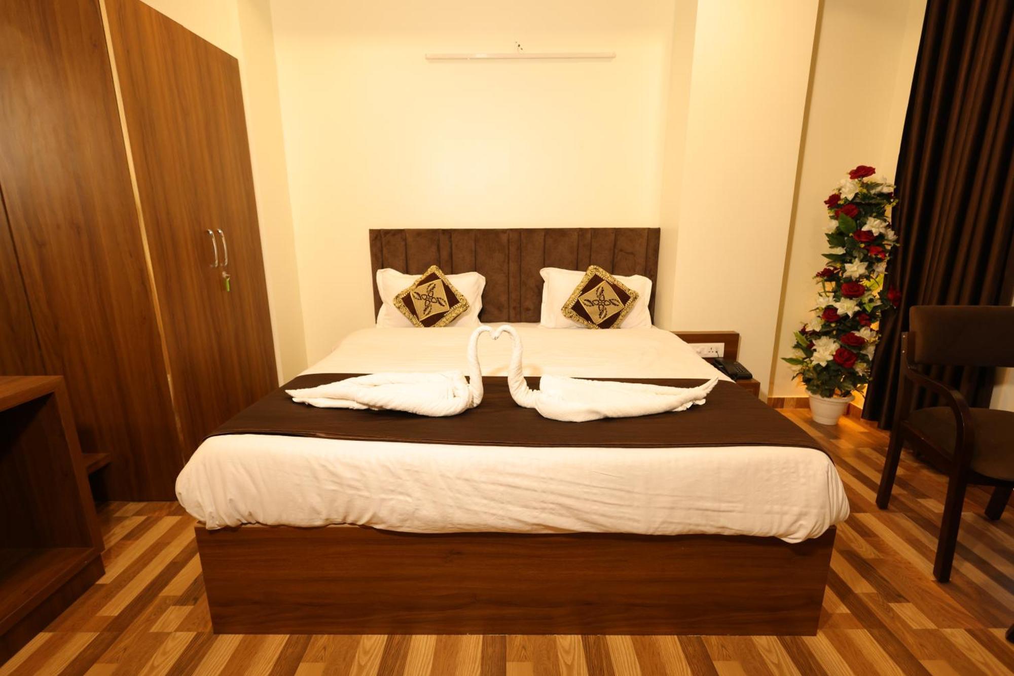 Hotel Lalita Palace Τζαϊπούρ Εξωτερικό φωτογραφία