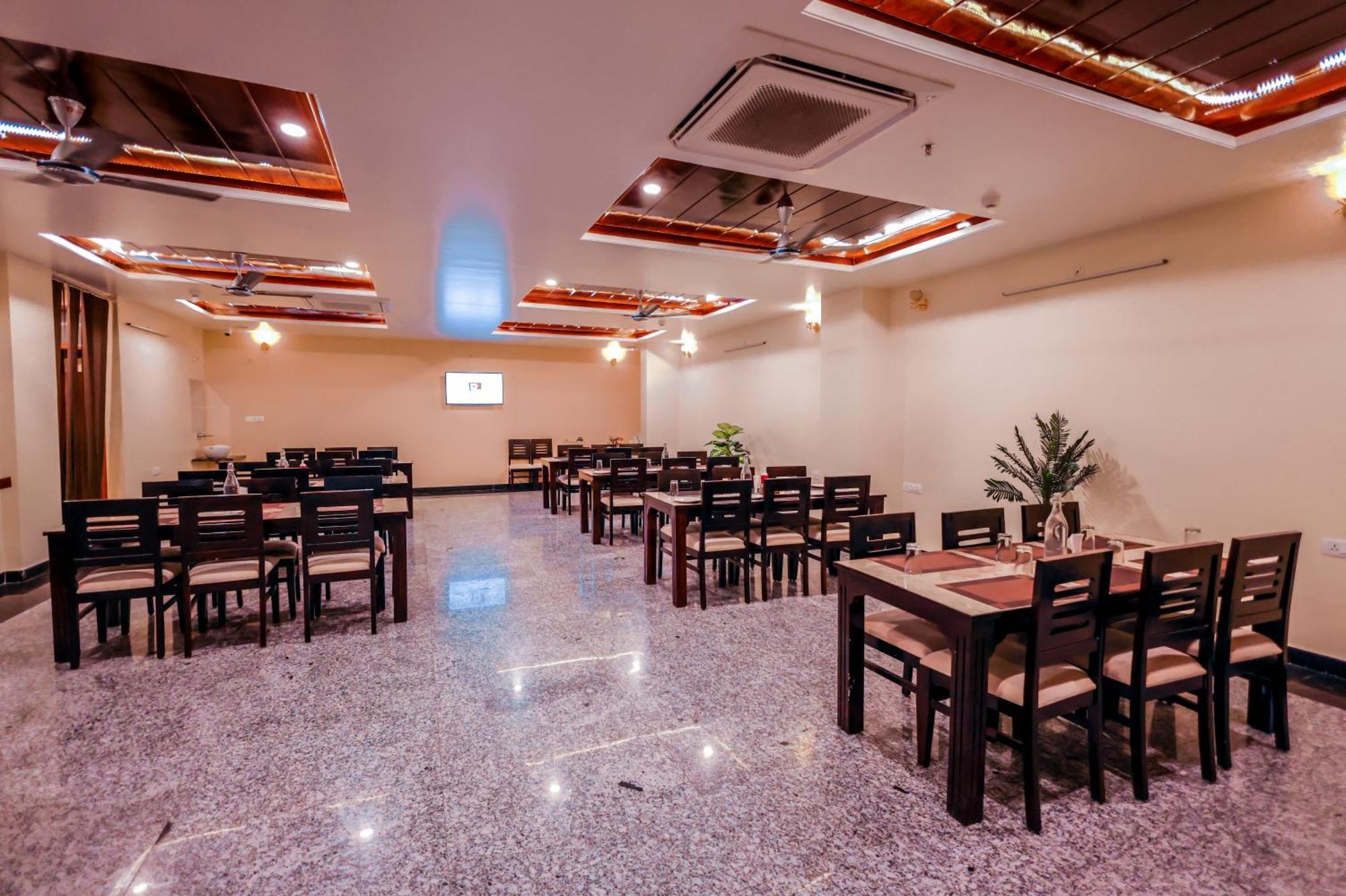 Hotel Lalita Palace Τζαϊπούρ Εξωτερικό φωτογραφία