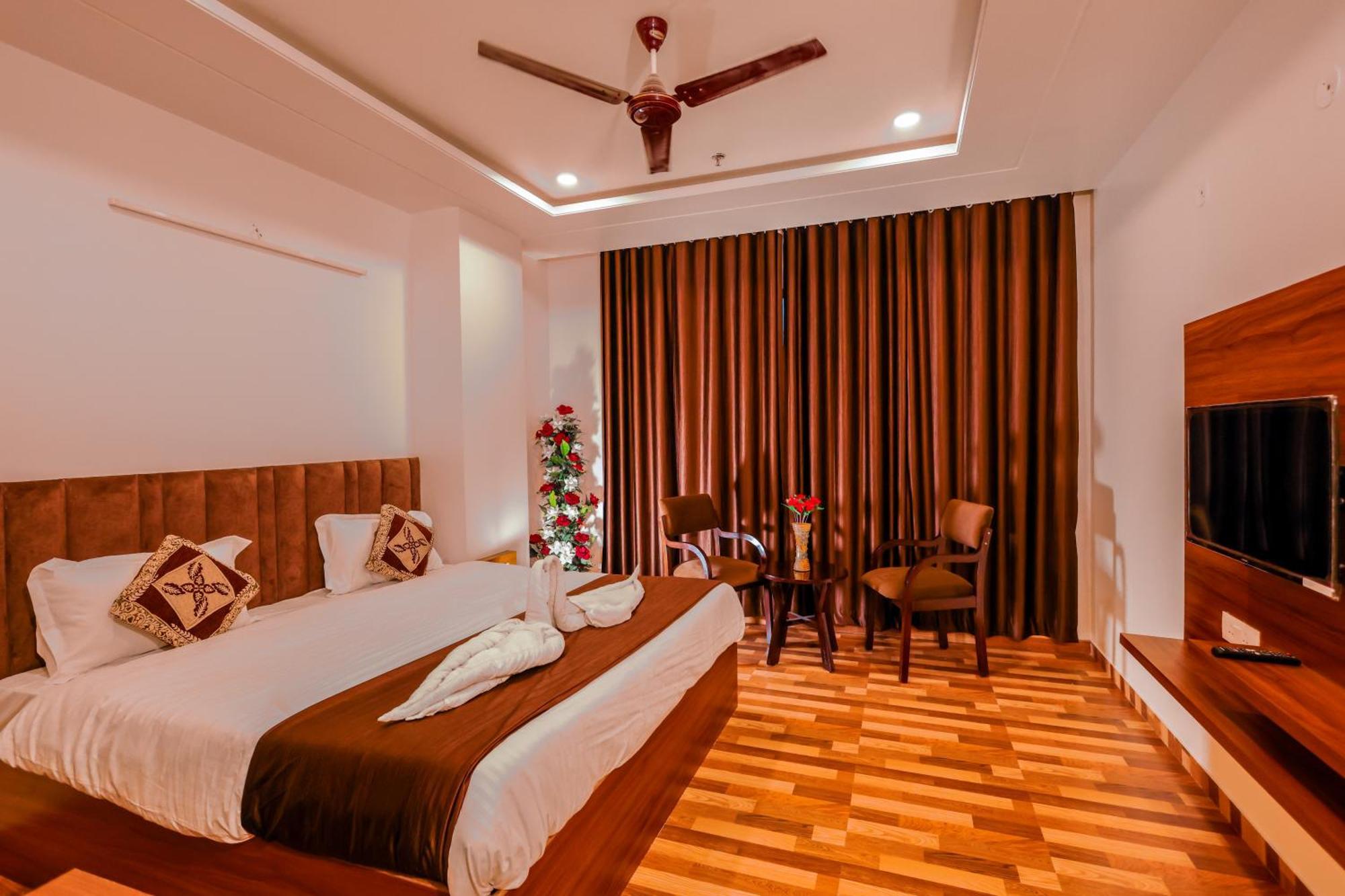 Hotel Lalita Palace Τζαϊπούρ Εξωτερικό φωτογραφία